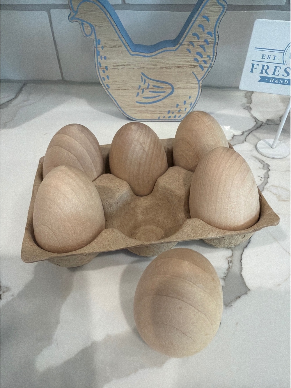 Decorative 5 piece Chicken and Fresh Eggs Sign - Picture 2 of 4